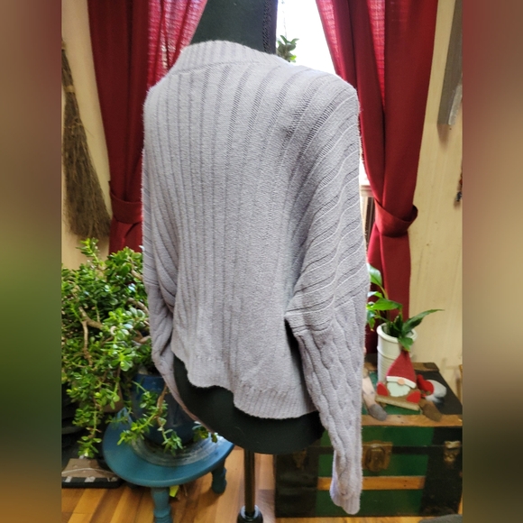 Hollister womens medium lavender cropped chainknit sweater slouchy - Picture 5 of 8